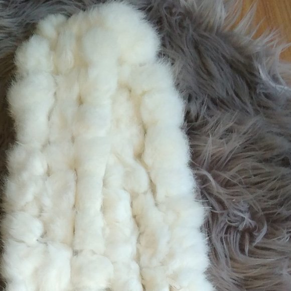 rabbit fur pom pom scarves - Picture 7 of 11